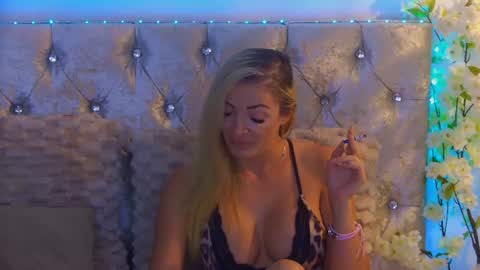 Izabella online show from July 4, 3:13 am