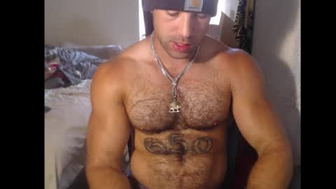 Snapshot of izak144 chatting on October 25, 10:15 pm izak144 online show from October 25, 10:15 pm