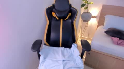 Iza online show from February 4, 10:34 pm