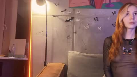 izi online show from February 13, 9:38 pm