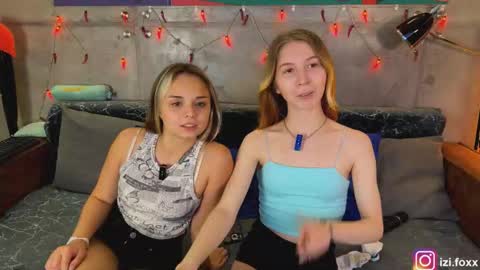 izi online show from November 14, 1:54 pm