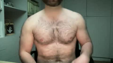 Snapshot of izylduur chatting on January 8, 3:25 pm Izylduur online show from January 8, 3:25 pm