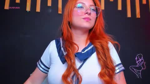 hot izys online show from February 12, 8:48 pm