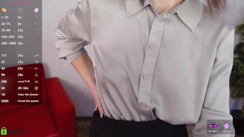 Snapshot of izzy_cam chatting on January 12, 5:23 am Queen of nylon Victoria online show from January 12, 5:23 am