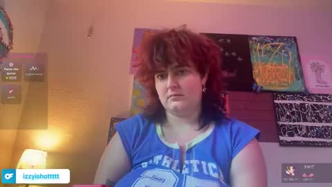 Snapshot of izzyishottttt chatting on November 4, 7:13 pm izzyishottttt online show from November 4, 7:13 pm