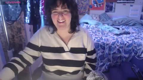 Snapshot of izzyishottttt chatting on January 16, 7:40 pm izzyishottttt online show from January 16, 7:40 pm