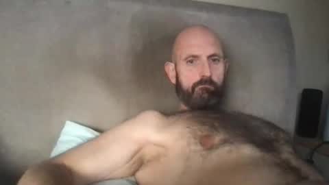 izzysboytoy1 online show from November 28, 3:25 pm