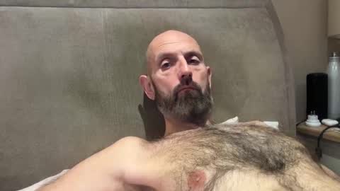 izzysboytoy1 online show from January 15, 7:57 am