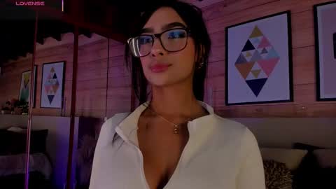 Snapshot of izzywild1 chatting on September 26, 10:41 am izzywild1 online show from September 26, 10:41 am