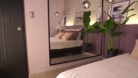 izzywild1 online show from February 6, 11:13 am