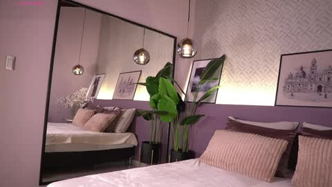 Snapshot of izzywild1 chatting on March 28, 10:48 am izzywild1 online show from March 28, 10:48 am