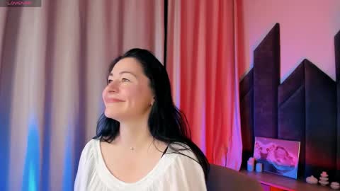 Snapshot of izzyyur chatting on June 2, 6:10 pm Izzy online show from June 2, 6:10 pm