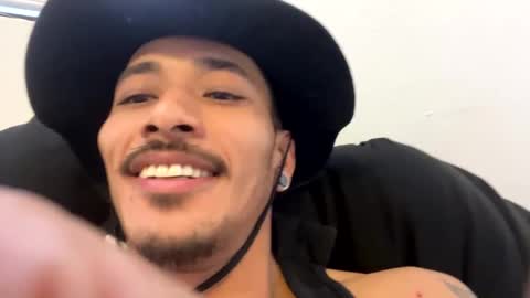 Snapshot of j0nnyk1ng chatting on February 21, 4:59 pm Mugen online show from February 21, 4:59 pm