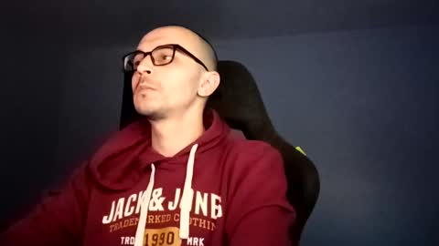 Snapshot of j1277 chatting on February 15, 10:52 pm Yoursexxyguy online show from February 15, 10:52 pm