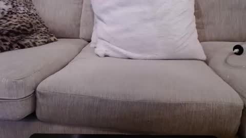 James online show from March 23, 3:27 pm