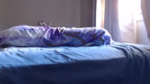 Snapshot of j3rkz chatting on February 17, 2:08 am J3RKZ online show from February 17, 2:08 am