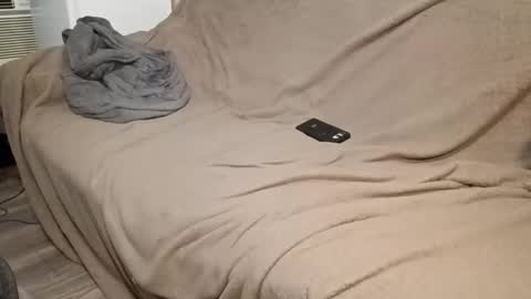 j__orge__ online show from May 17, 7:06 am
