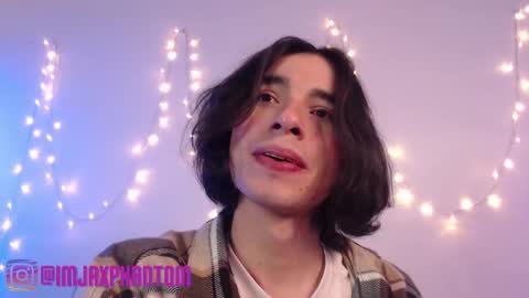 Snapshot of j_a_x_x_x_o_n chatting on December 9, 2:17 pm Hey im Jaxxxon check my info online show from December 9, 2:17 pm