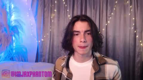 Snapshot of j_a_x_x_x_o_n chatting on January 8, 10:59 am Hey im Jaxxxon check my info online show from January 8, 10:59 am