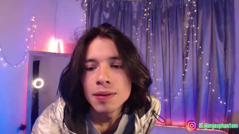 Snapshot of j_a_x_x_x_o_n chatting on September 25, 9:24 am Hey im Jaxxxon check my info online show from September 25, 9:24 am