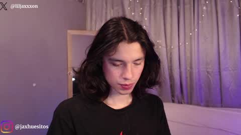 Hey im Jaxxxon check my info     online show from April 29, 11:47 am