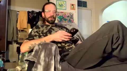 Snapshot of j_boogie_mane chatting on January 11, 2:05 am j boogie online show from January 11, 2:05 am