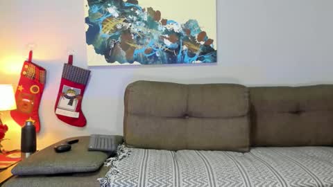 Calix  Independient model Insta and twt Calixsnake online show from December 17, 5:19 pm