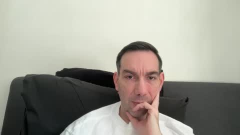 Snapshot of j_dc chatting on May 1, 2:21 pm j_dc online show from May 1, 2:21 pm