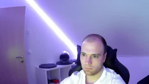 Snapshot of j_german783377 chatting on February 17, 7:20 pm here4y online show from February 17, 7:20 pm