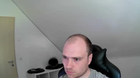 Snapshot of j_german783377 chatting on April 29, 7:45 am here4y online show from April 29, 7:45 am