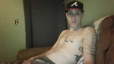 Snapshot of j_lion85 chatting on May 17, 3:37 am j_lion85 online show from May 17, 3:37 am