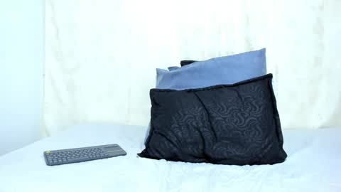 i am juan musiry independent model  online show from February 6, 8:07 am