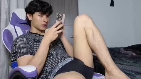 Noah online show from November 2, 1:13 pm