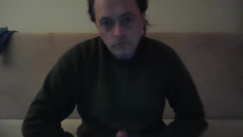 Snapshot of ja424387 chatting on January 12, 3:39 pm Tomek online show from January 12, 3:39 pm