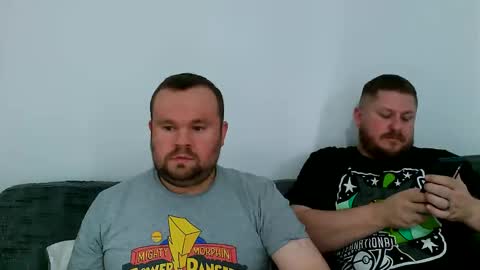 ja_couple online show from May 31, 5:53 pm