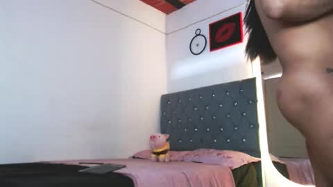 Snapshot of jaacobleon chatting on February 1, 12:31 am jaacob online show from February 1, 12:31 am