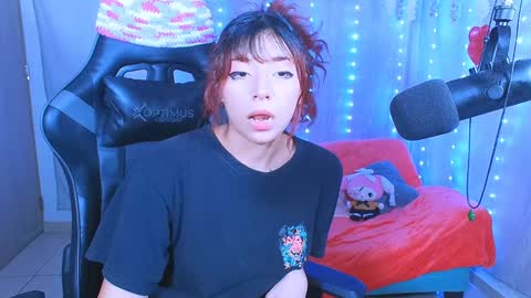 Snapshot of jaadee18 chatting on December 28, 3:37 am jade 18 online show from December 28, 3:37 am