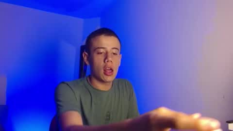 Snapshot of jac0b_x chatting on February 27, 4:01 am Tyler online show from February 27, 4:01 am