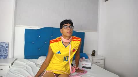 Snapshot of jacck_black chatting on July 6, 3:03 pm jacck_black online show from July 6, 3:03 pm