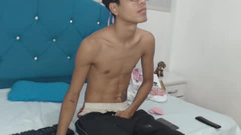 Snapshot of jacck_black chatting on July 15, 1:27 pm jacck_black online show from July 15, 1:27 pm