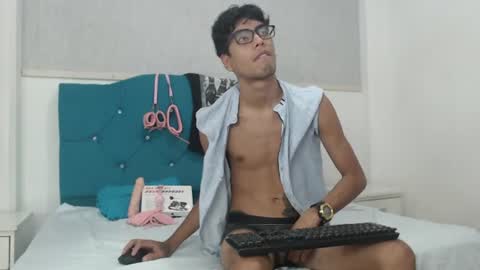 Snapshot of jacck_black chatting on July 23, 2:15 pm jacck_black online show from July 23, 2:15 pm