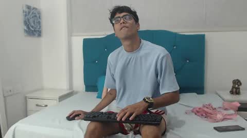 Snapshot of jacck_black chatting on July 27, 1:29 pm jacck_black online show from July 27, 1:29 pm
