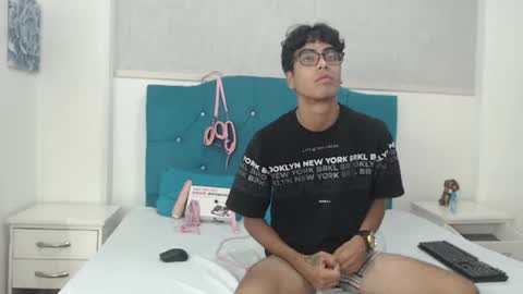 Snapshot of jacck_black chatting on July 29, 4:27 pm jacck_black online show from July 29, 4:27 pm