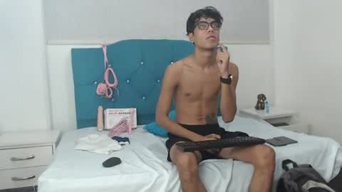 Snapshot of jacck_black chatting on July 30, 2:27 pm jacck_black online show from July 30, 2:27 pm