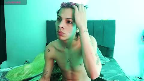 Snapshot of jace_and_fer chatting on February 4, 9:07 am Jace and Fer online show from February 4, 9:07 am