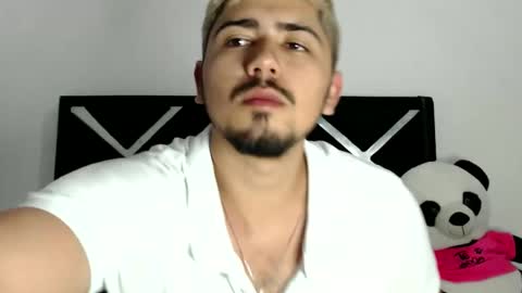 Snapshot of jack03xx_ chatting on October 20, 12:11 am Jack online show from October 20, 12:11 am