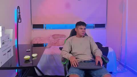 JACK CASTELL online show from January 6, 10:56 pm