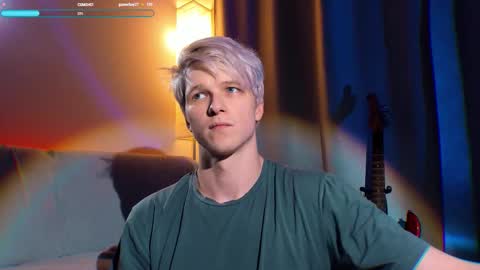 Snapshot of jack_frozt chatting on December 2, 2:39 am brestonsweet online show from December 2, 2:39 am