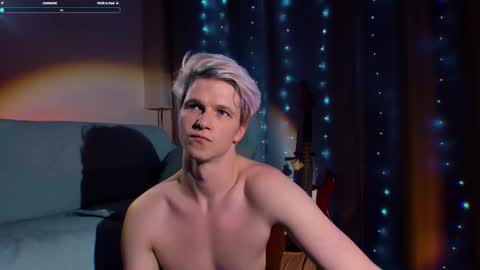 Snapshot of jack_frozt chatting on December 4, 10:29 pm brestonsweet online show from December 4, 10:29 pm