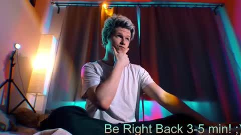 Snapshot of jack_frozt chatting on December 13, 7:53 pm brestonsweet online show from December 13, 7:53 pm